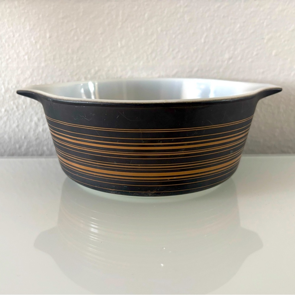 Pyrex 475-B Terra 2.5 Qt Casserole Matte Rings 1960s Vintage